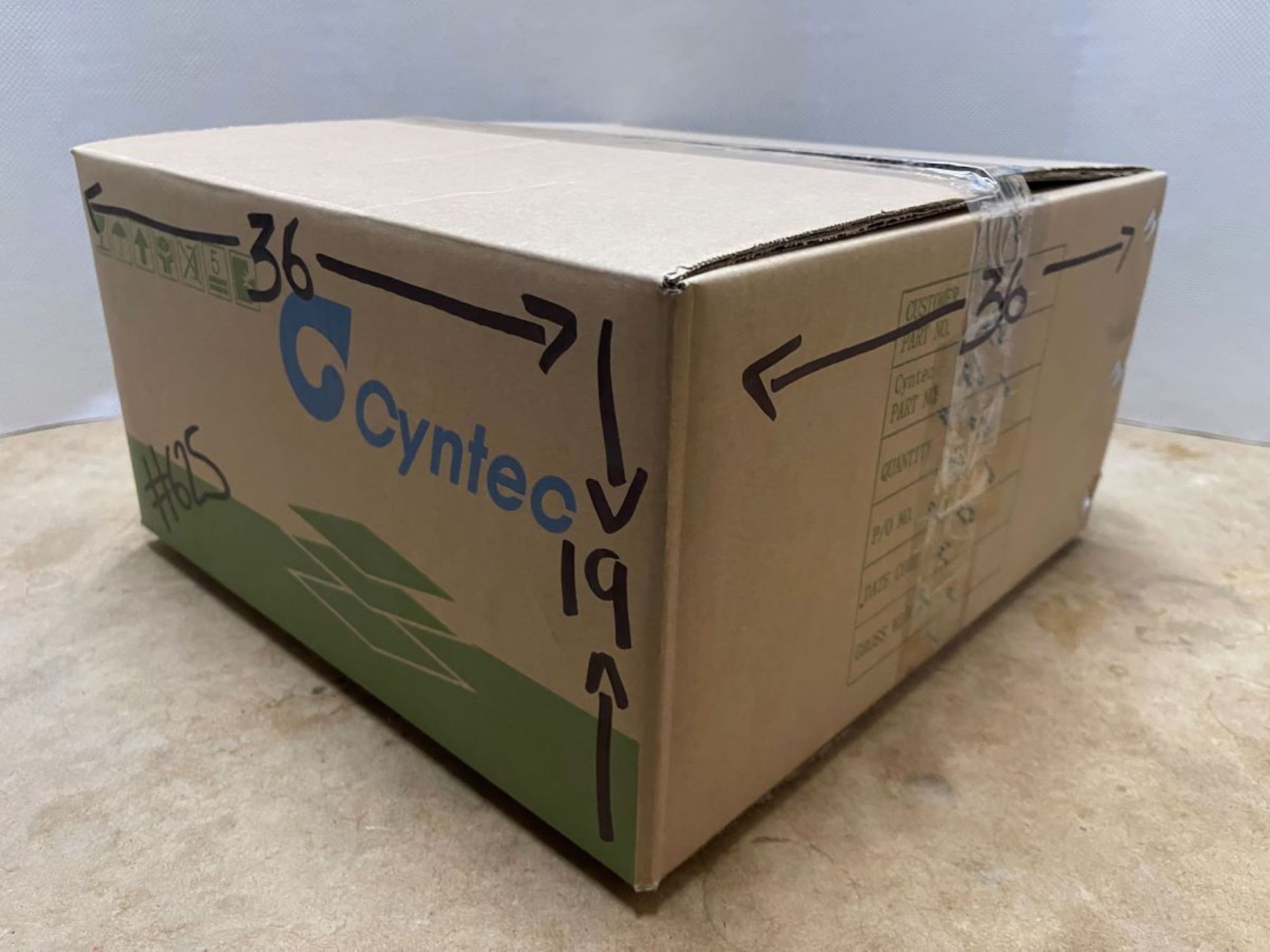 Caja De Cartón Reutilizada