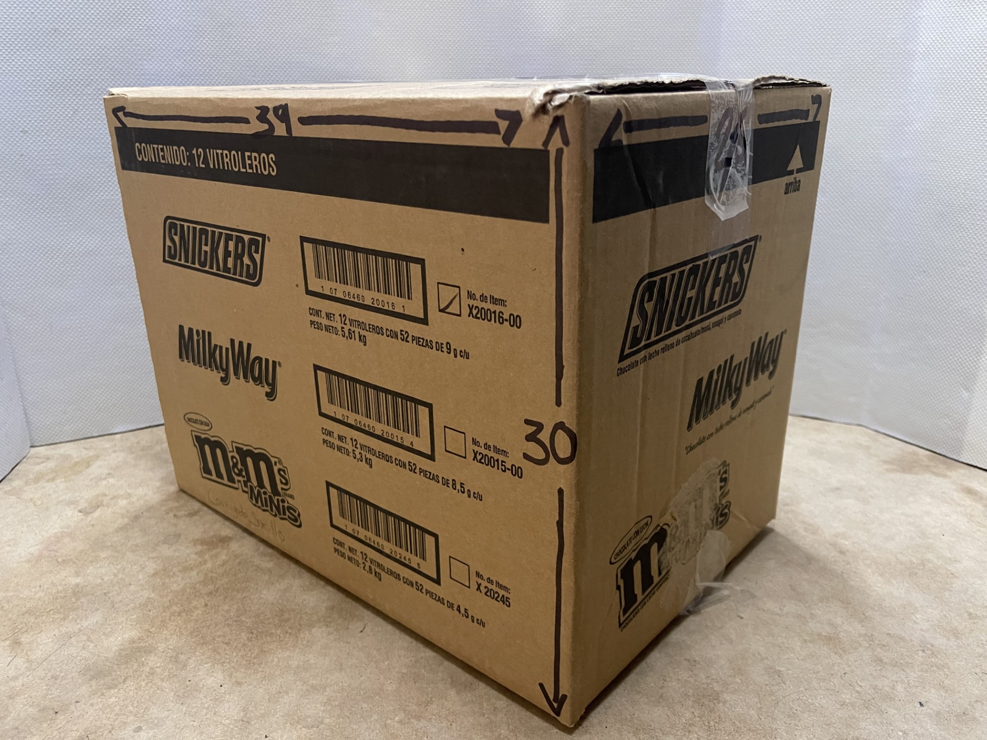 Caja De Cartón Reutilizada