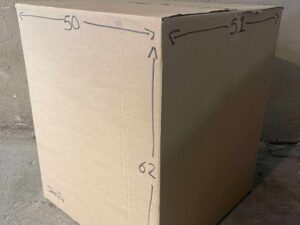 Caja De Cartón Reutilizada