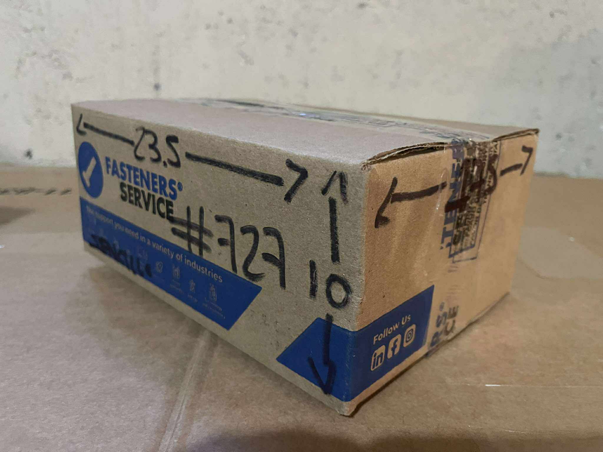 Caja De Cartón Reutilizada