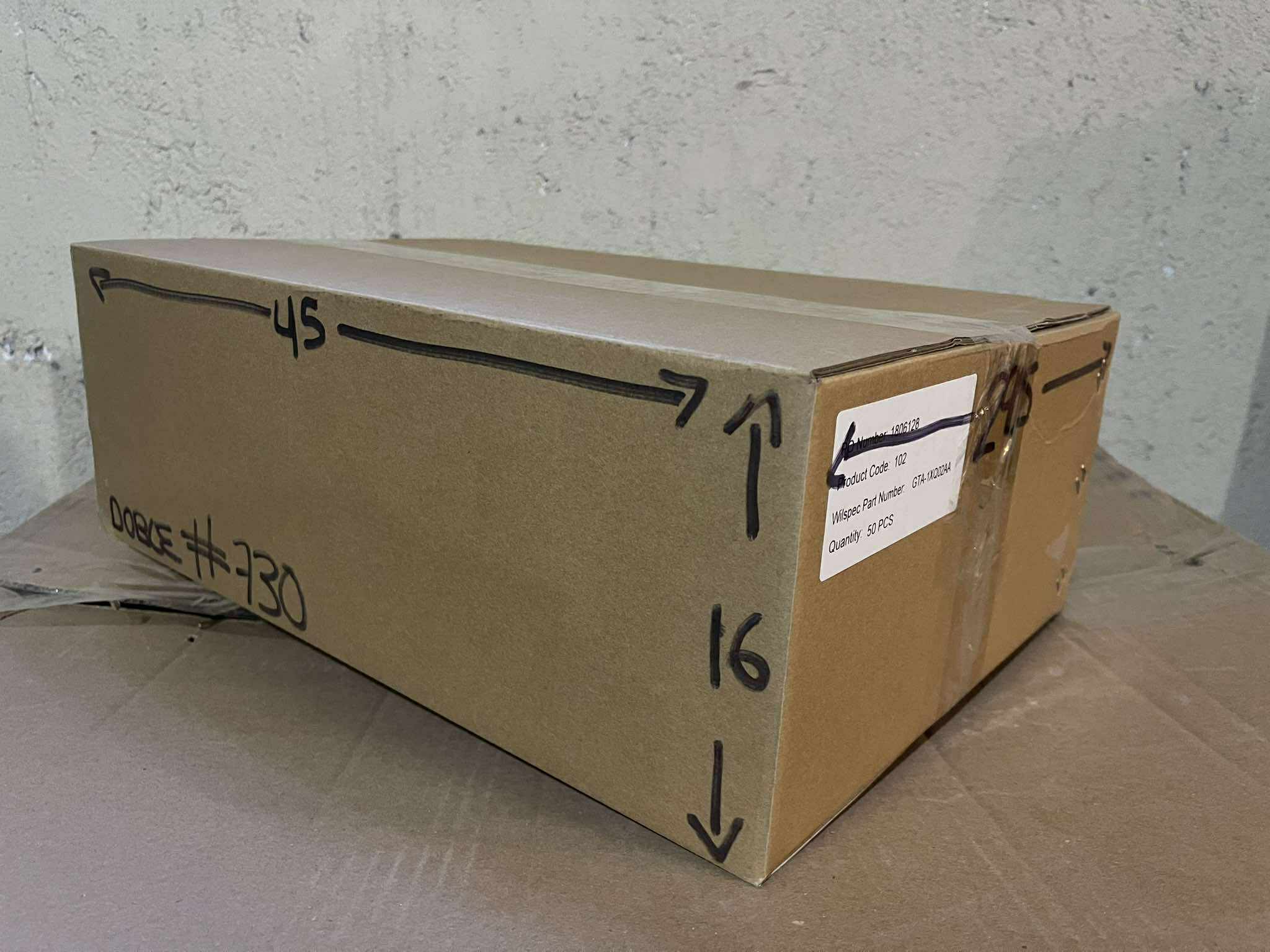 Caja De Cartón Reutilizada