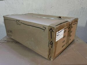 Caja De Cartón Reutilizada