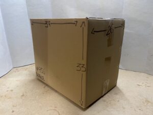 Caja De Cartón Reutilizada