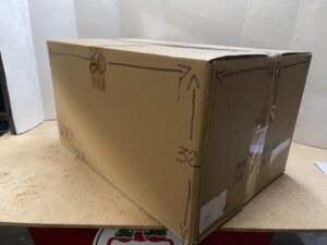 Caja De Cartón Reutilizada