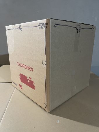 Caja De Cartón Reutilizada