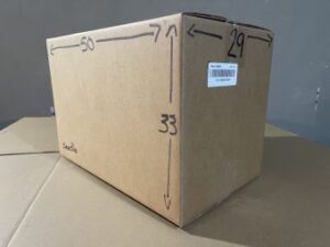 Caja De Cartón Reutilizada