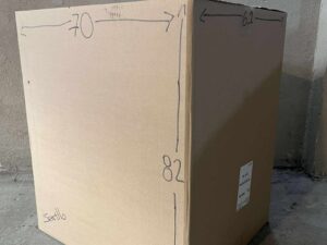 Caja De Cartón Reutilizada