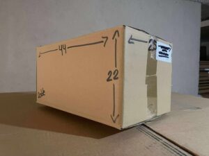 Caja De Cartón Reutilizada