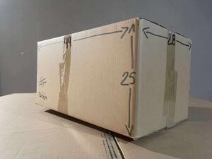 Caja De Cartón Reutilizada