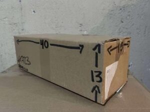 Caja De Cartón Reutilizada