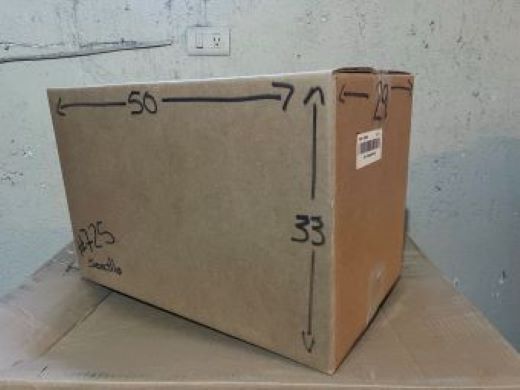 Caja De Cartón Reutilizada