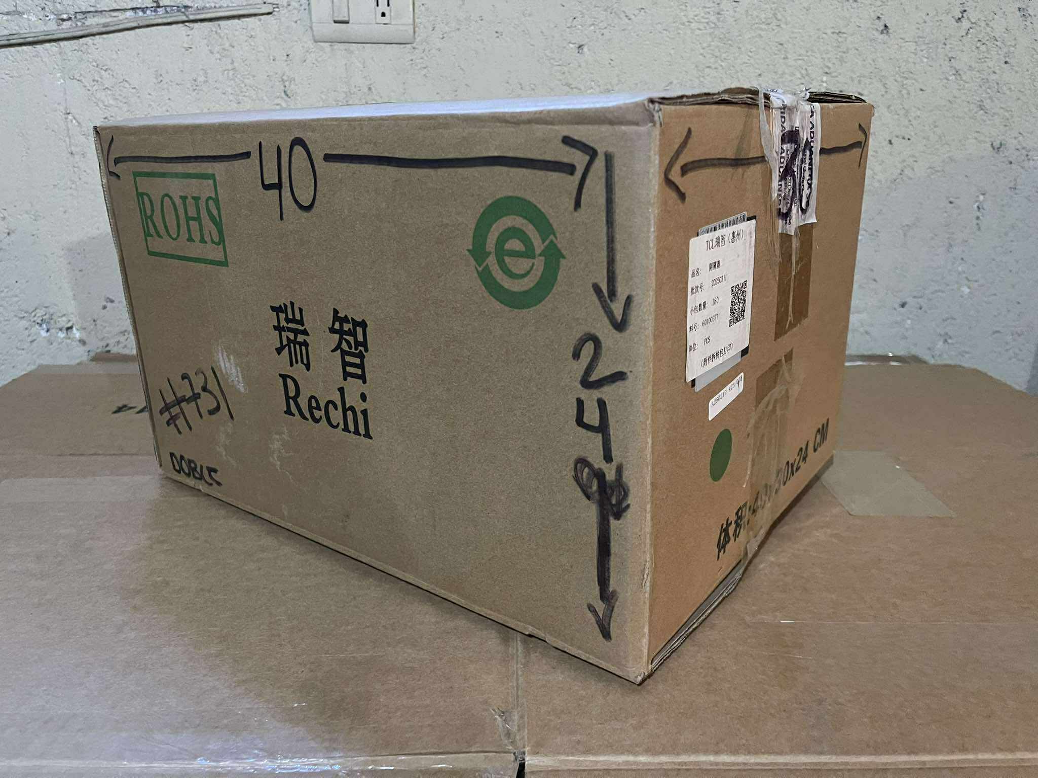 Caja De Cartón Reutilizada