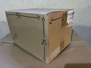 Caja De Cartón Reutilizada