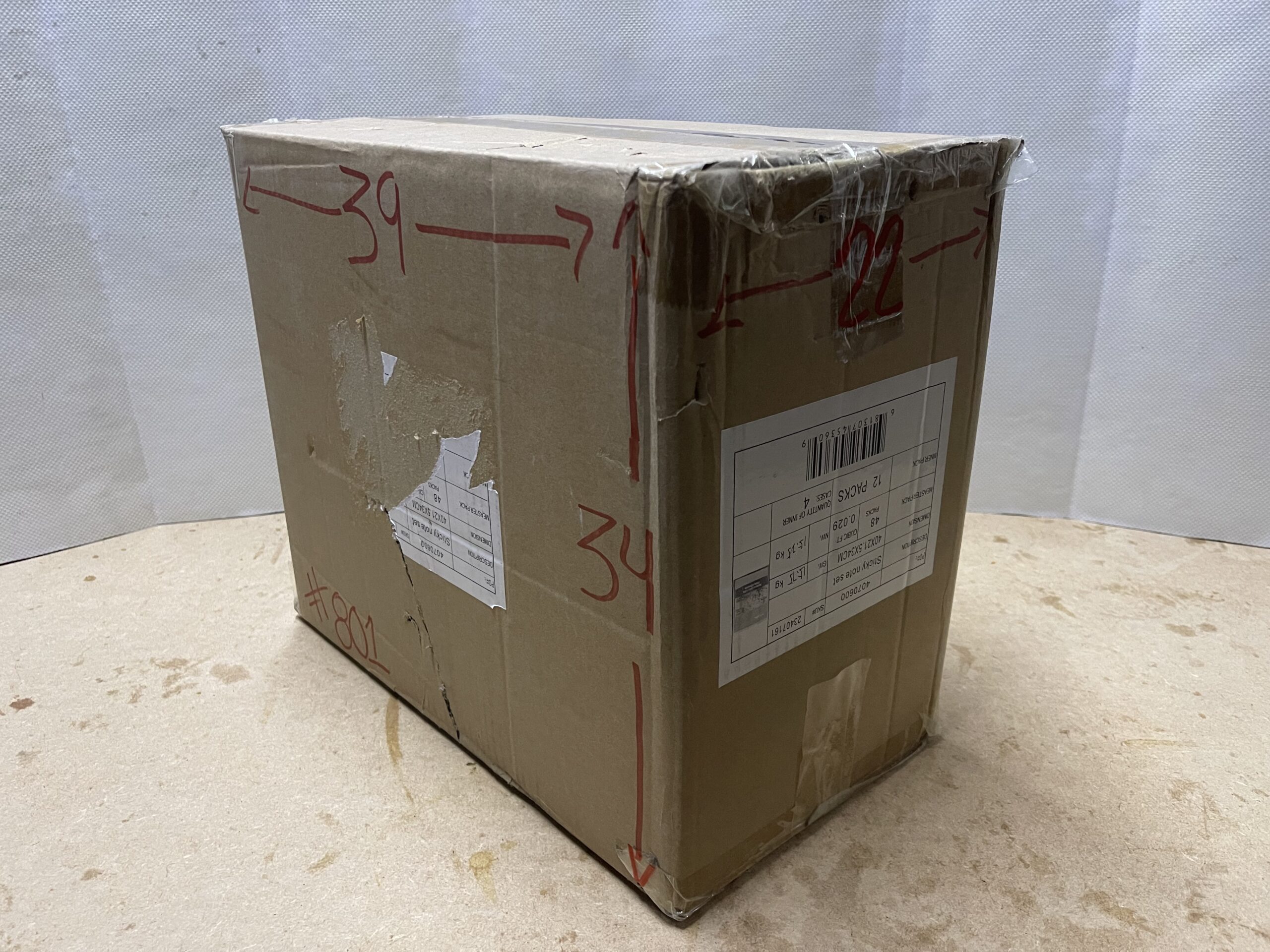 Caja De Cartón Reutilizada