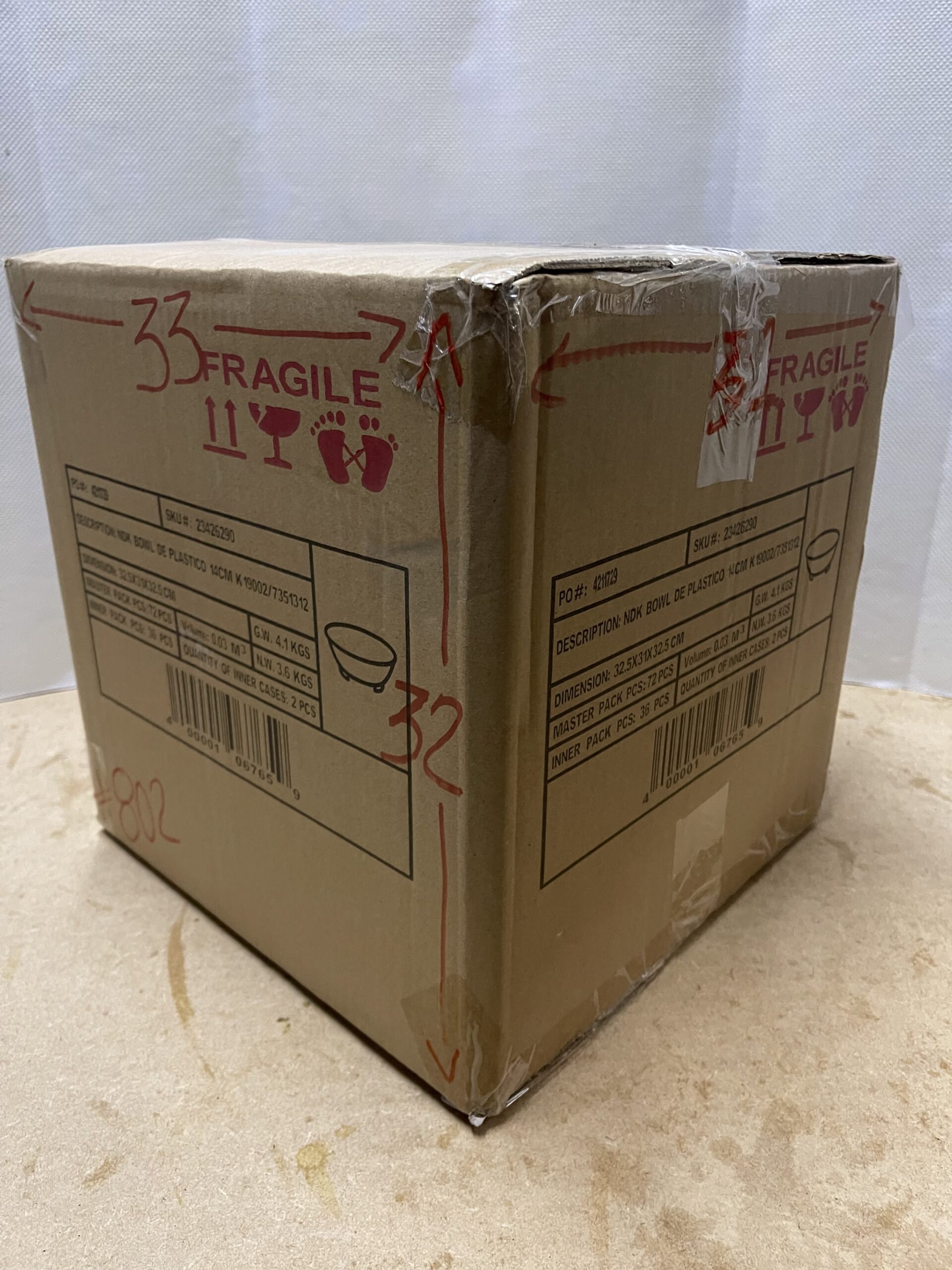 Caja De Cartón Reutilizada