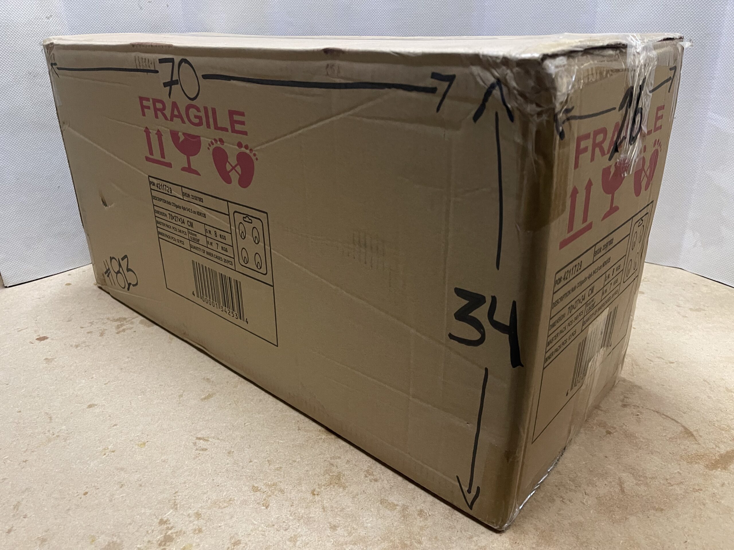 Caja De Cartón Reutilizada