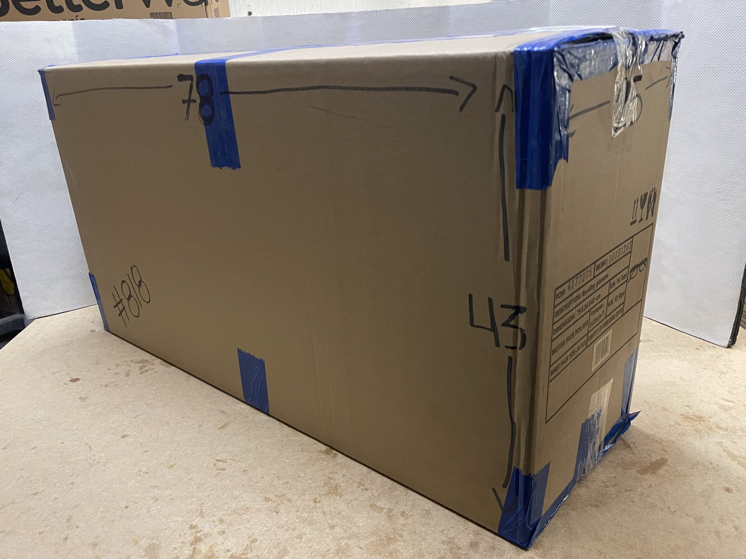 Caja De Cartón Reutilizada