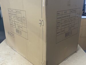 Caja De Cartón Reutilizada