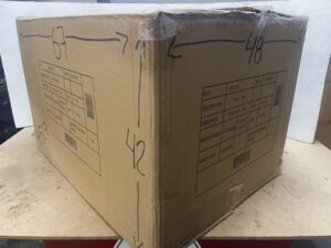 Caja De Cartón Reutilizada